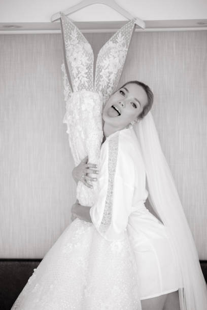 Nyílt napjainkon próbálható ruháink a képre kattintva elérhetőek.